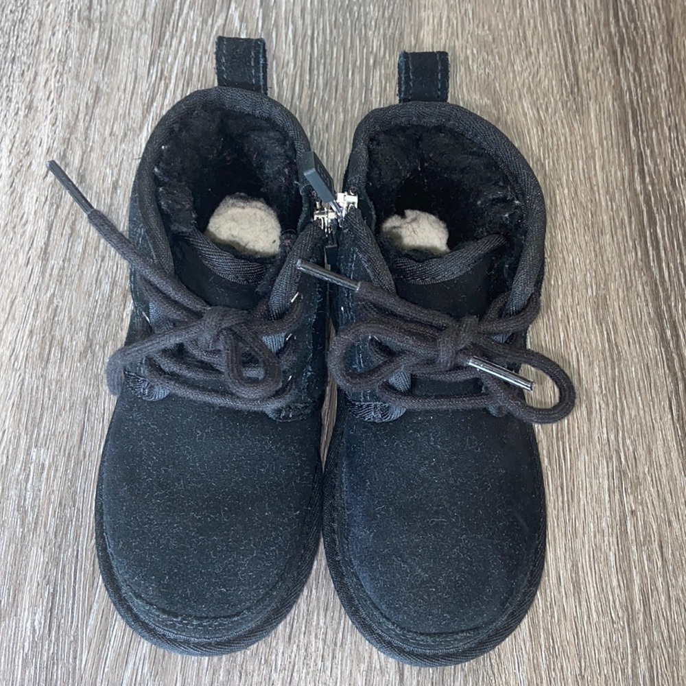 UGG Neumel II Boot - Toddler / Little Kid - Black